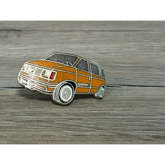Jewelry - Vintage GMC Safari Van Lapel Hat Pin -‎ No Back